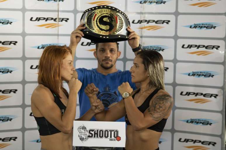 Jéssica Delboni e Júlia Polastri vão disputar o cinturão vago dos palhas no Shooto 97 (Foto: Marcell Fagundes)