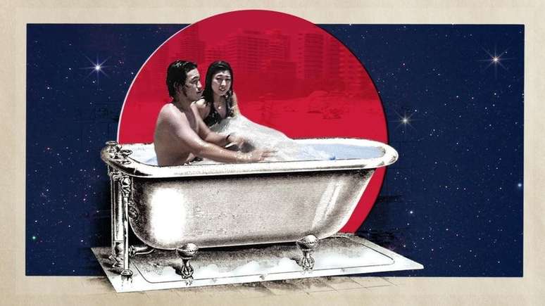 Um banho noturno, como é comum no Japão, pode ajudar a relaxar antes de dormir