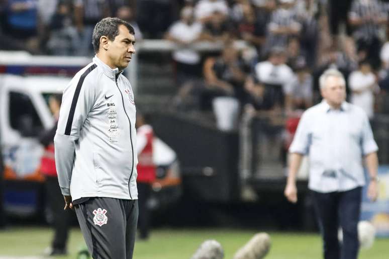 Carille lembrou os tempos de crise como auxiliar do Corinthians (Foto: Rodrigo Gazzanel/Ag. Corinthians)