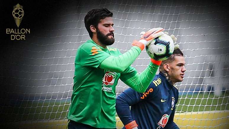 Alisson está entre os finalistas da Bola de Ouro e também entre os melhores goleiros