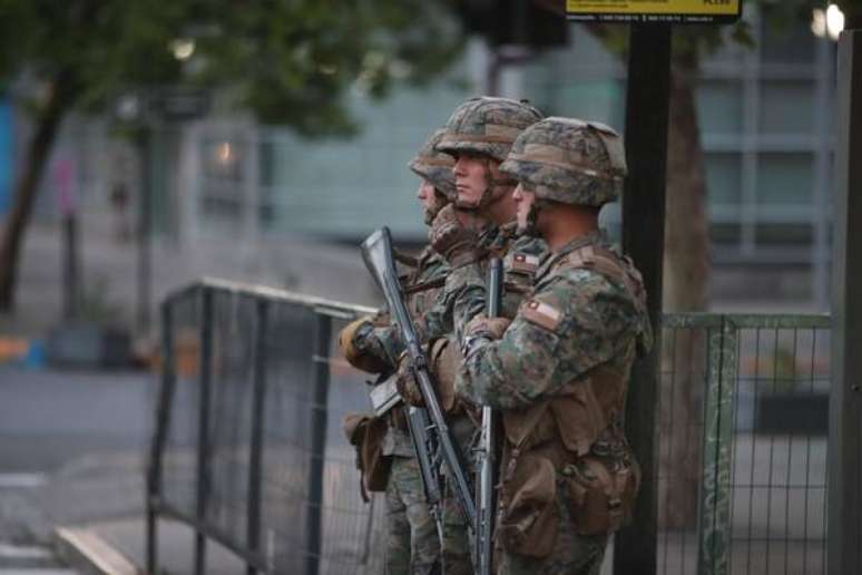 Piñera colocou o Exército para patrulhar as ruas de Santiago