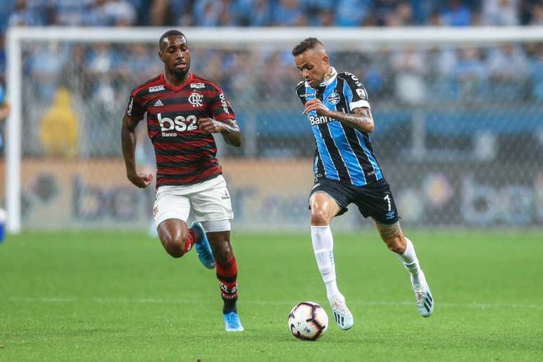 Luan foi titular na primeira partida da semifinal (Foto: Lucas Uebel/GREMIO FBPA)