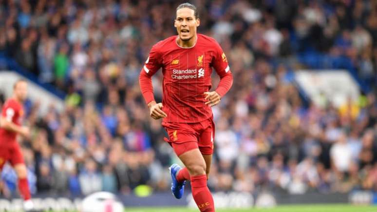 Van Dijk é um dos destaques do Liverpool (Foto: AFP)