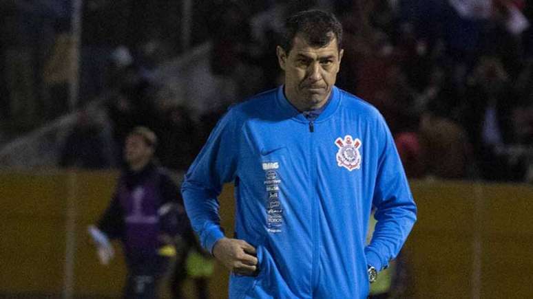 Fábio Carille está suspenso e não estará no banco de reservas contra o Santos, sábado, em Itaquera Daniel Augusto Jr/Ag Corinthians