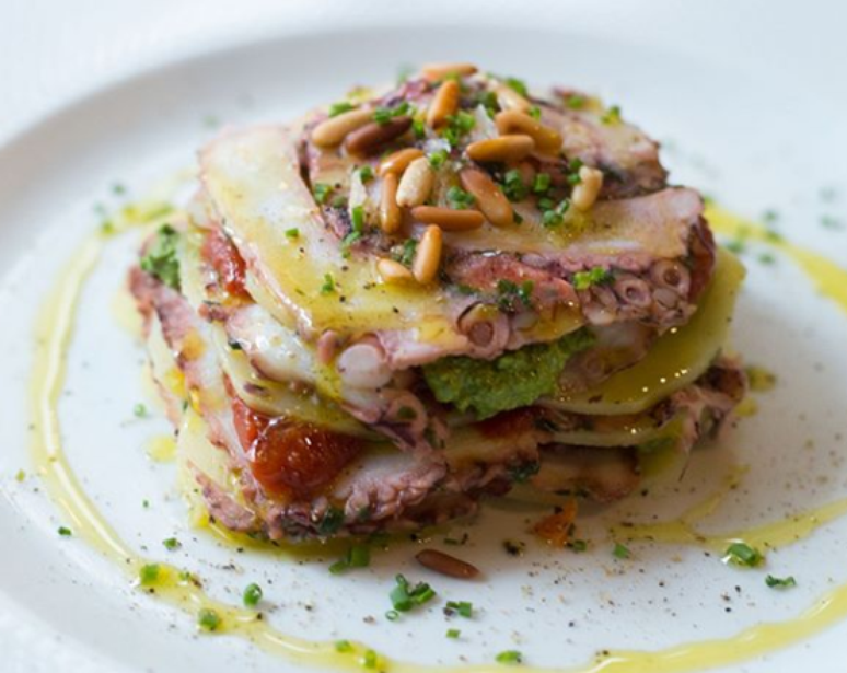 Mil-folhas de polvo servido no restaurante de Salvatore Loi, que recebe um chef da Ligúria