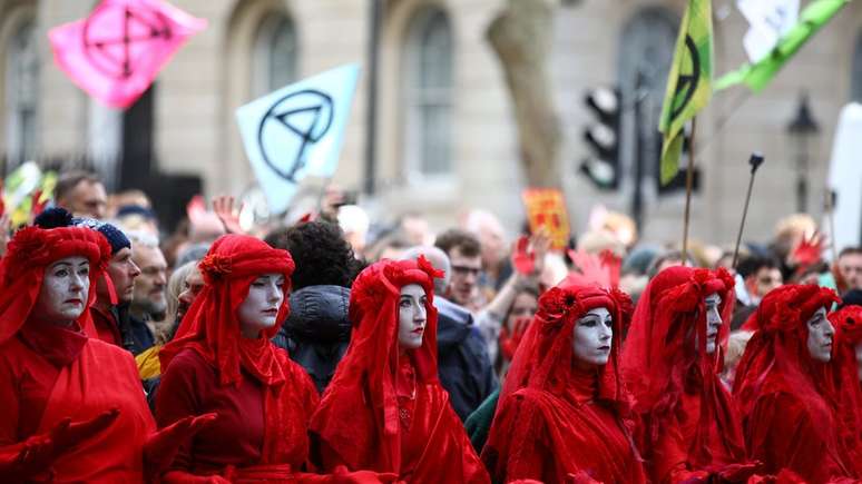 Em Londres, manifestantes contra as mudanças climáticas pedem ações urgentes