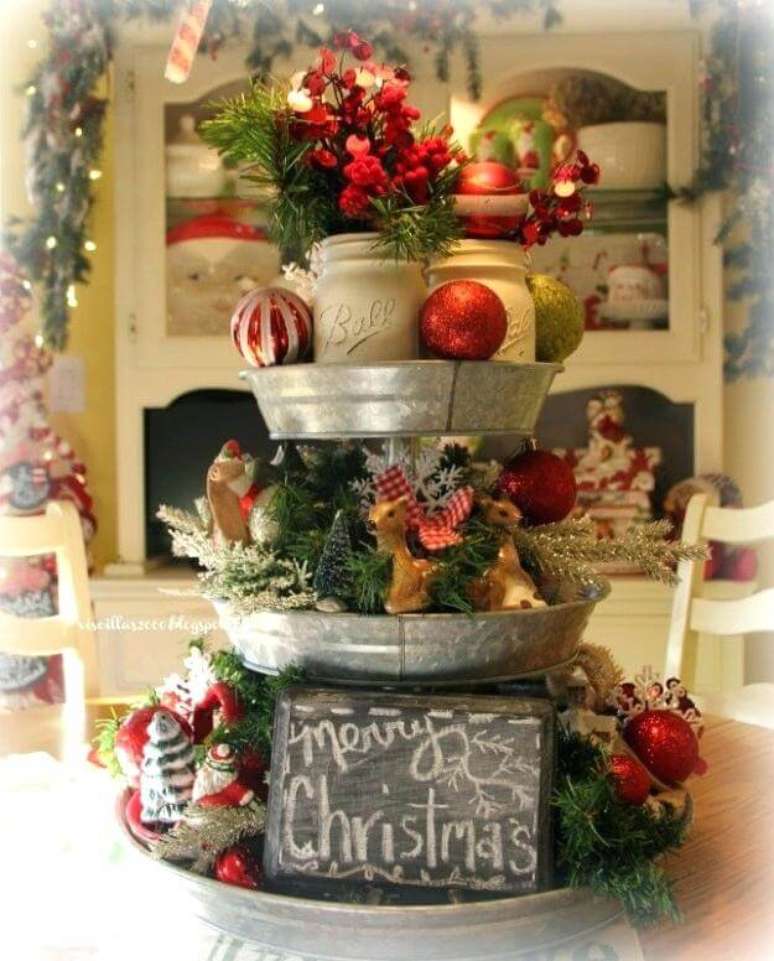18. Arranjos de natal para mesa decorada – Por: Michel Andrew