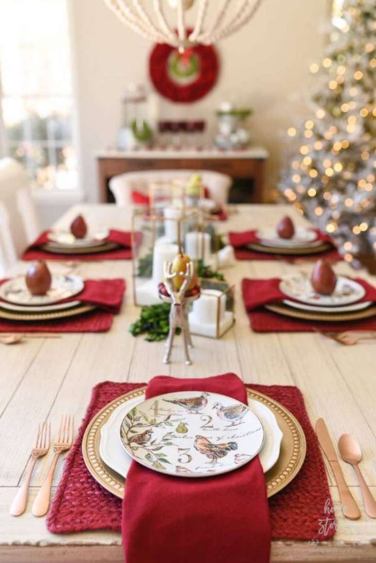 65. Mesa de natal barata e linda &ndash; Por: Pinterest