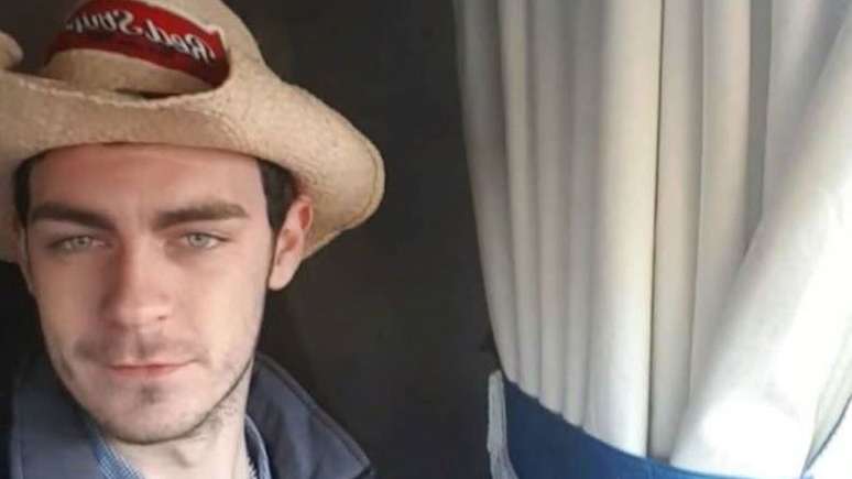 Motorista do caminh&atilde;o foi identificado como Mo Robinson, de 25 anos; ele foi preso