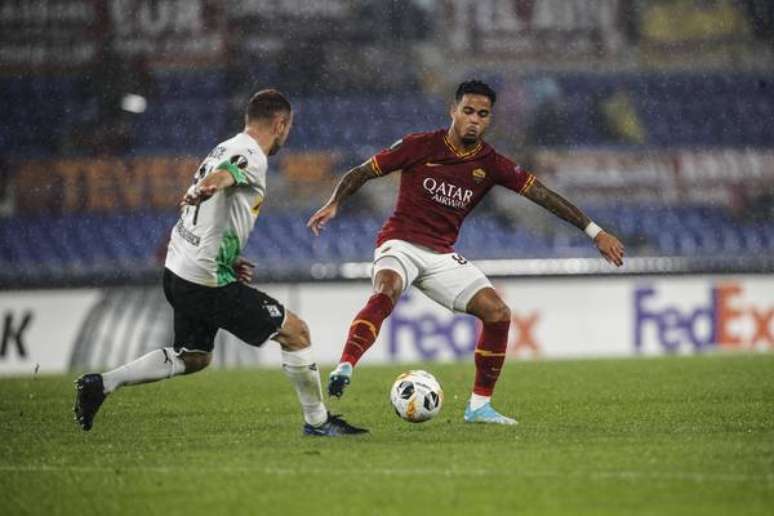 Roma empata, mas mantém liderança do grupo J na Liga Europa