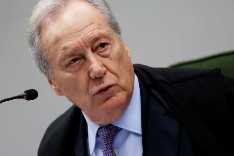 Ministro Ricardo Lewandowski durante sess&atilde;o do STF em Bras&iacute;lia
11/06/2019 REUTERS/Adriano Machado