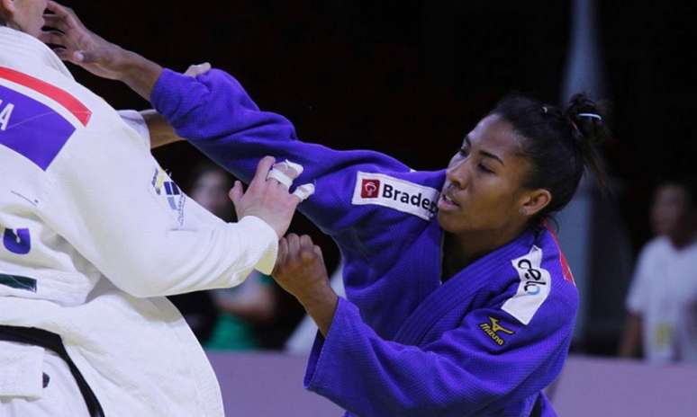 Ketleyn Quadros conquista medalha na competição (Foto: Divulgação)