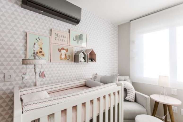 30. Enfeites para quarto de menina com decoração neutra – Por: Nathalia Bilibio