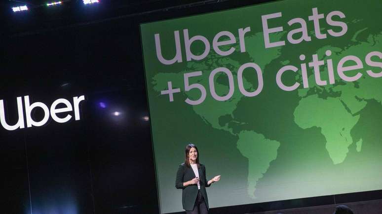 Emilie Boman, chefe de políticas públicas da Uber Eats, fala sobre abrangência da empresa
