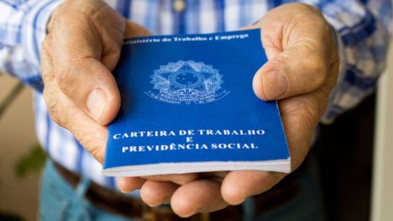 Perguntadas se consideram alto desemprego do pa&iacute;s em suas decis&otilde;es, apps disseram ser op&ccedil;&atilde;o em momento de crise