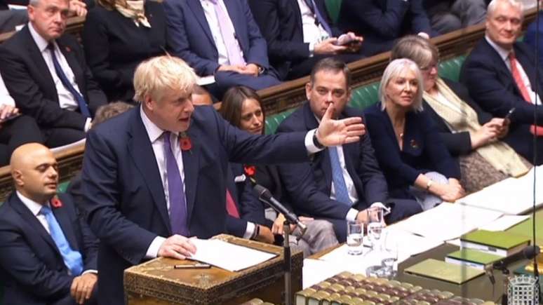 Boris Johnson pretende antecipar eleições para 'resolver o Brexit'