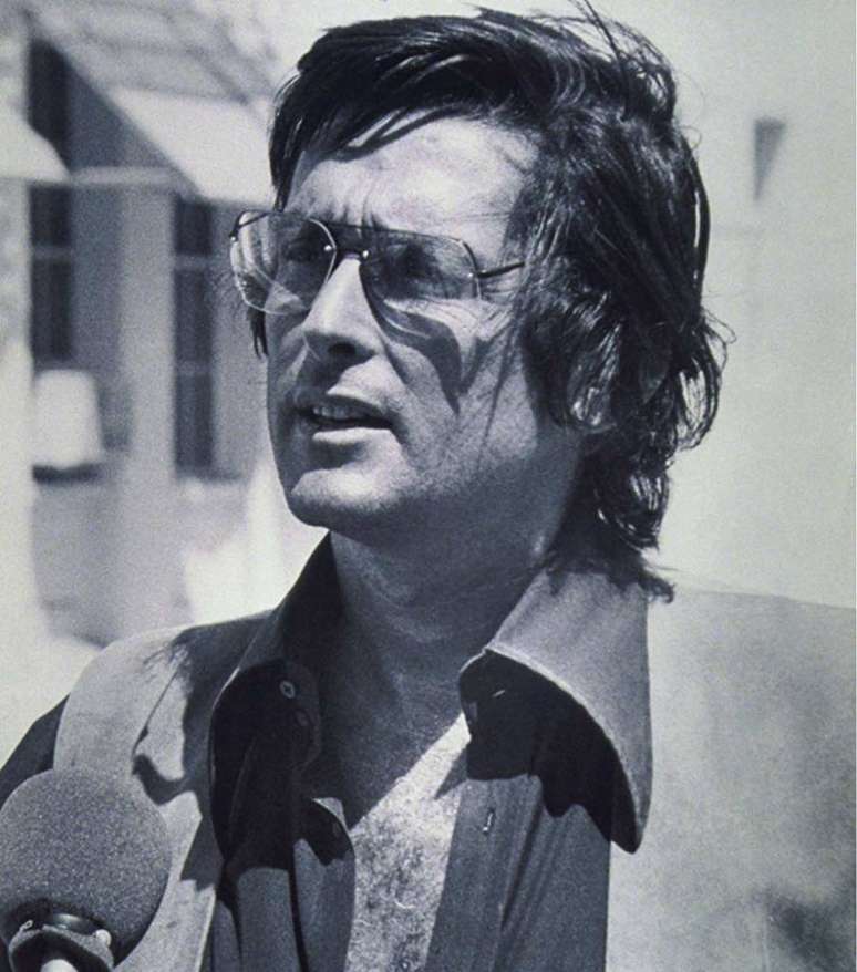 Robert Evans durante cena do filme 'The Kid Stays in The Picture', documentário autobiográfico de 2002