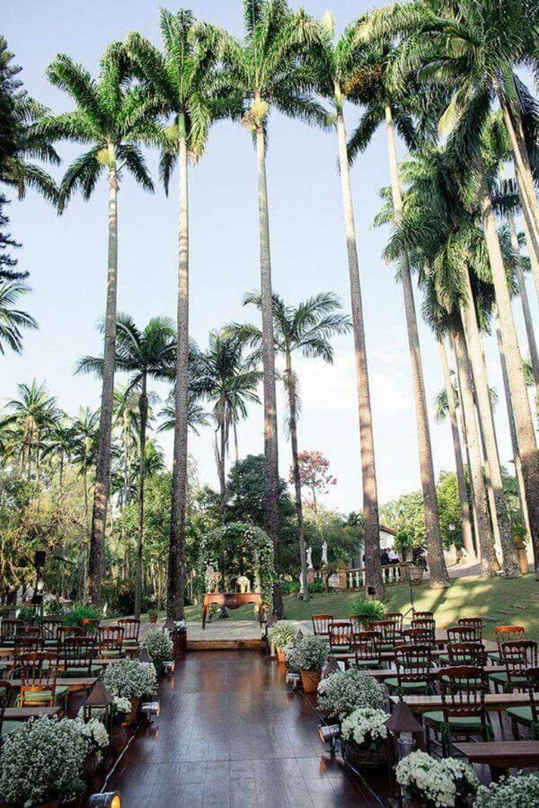 66. Ideia de decora&ccedil;&atilde;o para casamento no campo de dia &ndash; Foto: Constance Zahn