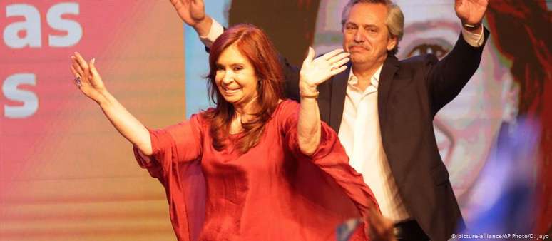 Com Cristina Kirchner como vice-presidente, Alberto Fernández celebra a vitória na eleição presidencial de 2019