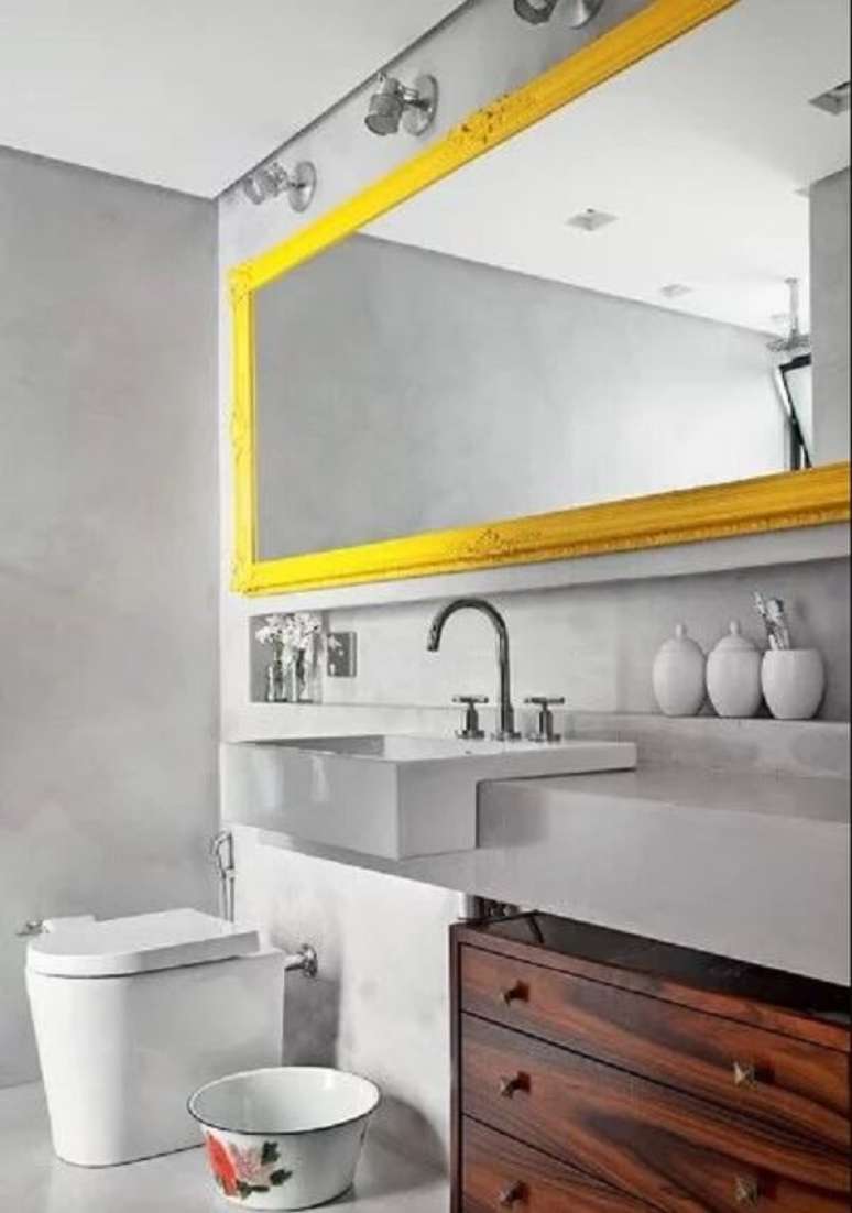 21. Conjunto de Spot de luz sobrepor fixados no banheiro. Fonte: eLumens Ilumina&ccedil;&atilde;o