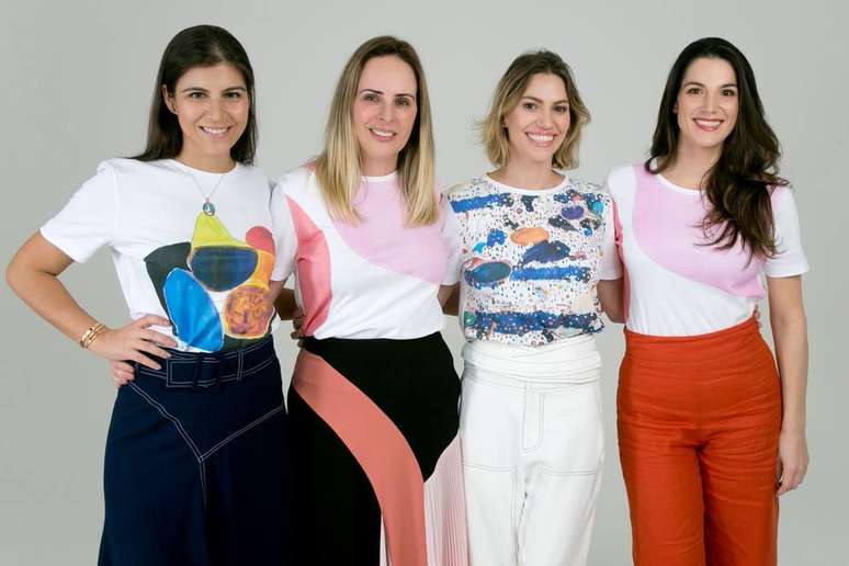 Da esquerda para a direita: as embaixadoras da Childhood Brasil Bel Foz, Fernanda Pires, Cris Baumgart e Patricia Carparelli.