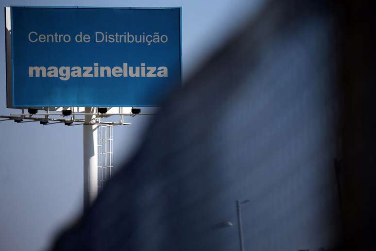 Logo do Magazine Luiza em seu centro de distribuição em Louveira (SP) 
24/04/2018
REUTERS/Paulo Whitaker