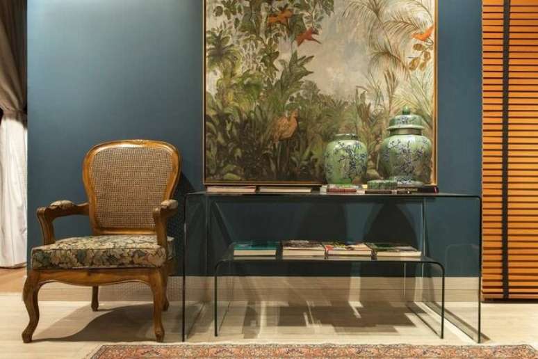 45. O aparador de vidro pode ser usado em pares. Foto: Casa Cor Franca 17