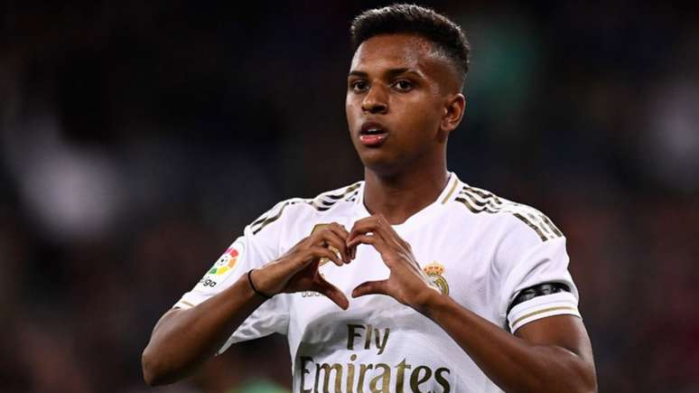 Rodrygo comemora o gol marcado (Foto: AFP)