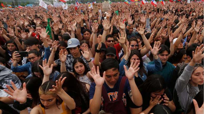 A maior marcha da história do Chile foi contra a desigualdade causada por seu modelo econômico, segundo especialistas