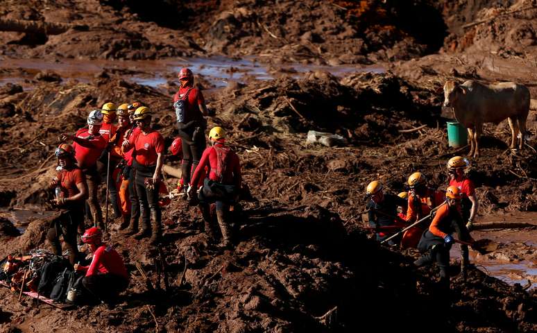 Time de resgate busca por sobreviventes após quebra de barragem da Vale em Brumadinho, no início do ano
28/01/2019
REUTERS/Adriano Machado