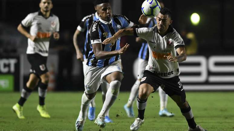 Vasco perde para o Grêmio de virada - (Celso Pupo/Fotoarena/Lancepress!)