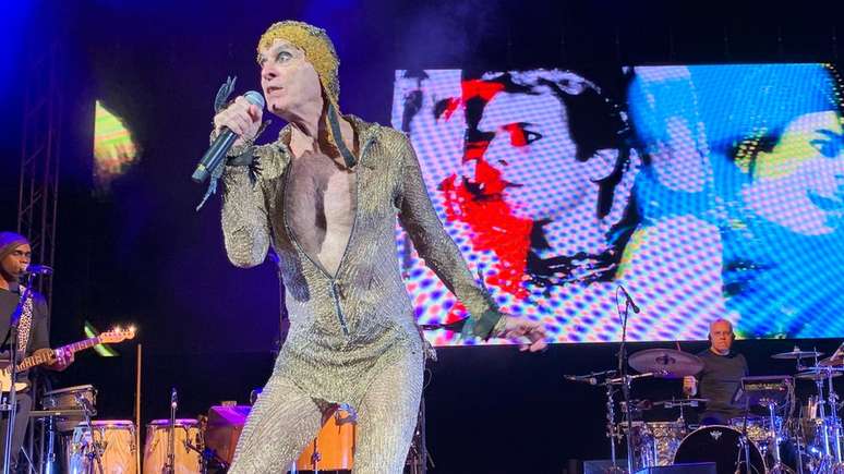 Ney Matogrosso: 'Eu sou artista do jeito que eu sei ser, sempre. N&atilde;o tem que se adaptar a nada'