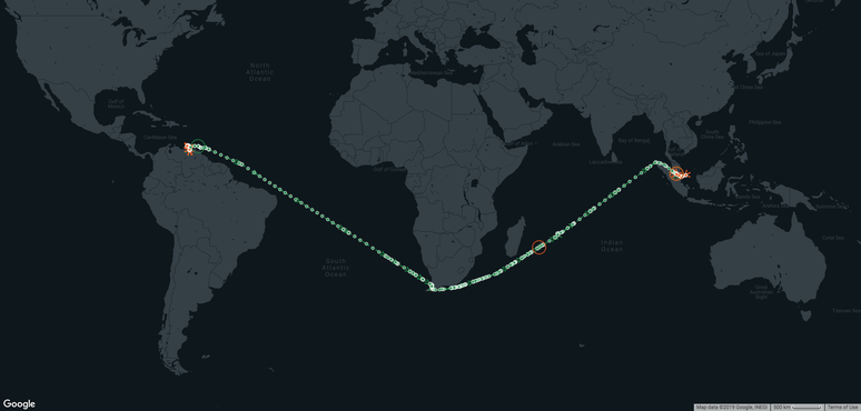 Navio grego esteve perto da costa brasileira durante 23 e 30 de julho, carregado de petróleo venezuelano