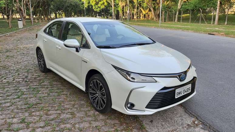 Toyota Corolla Hybrid: versão Altis Premium deprecia mais do que a básica na compra de seminovo.