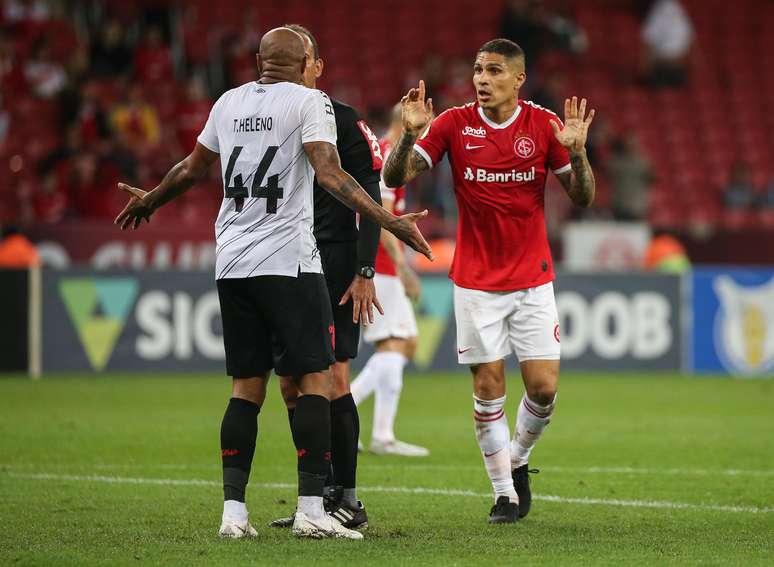 Inter e Athletico-PR empatam no Beira-Rio.