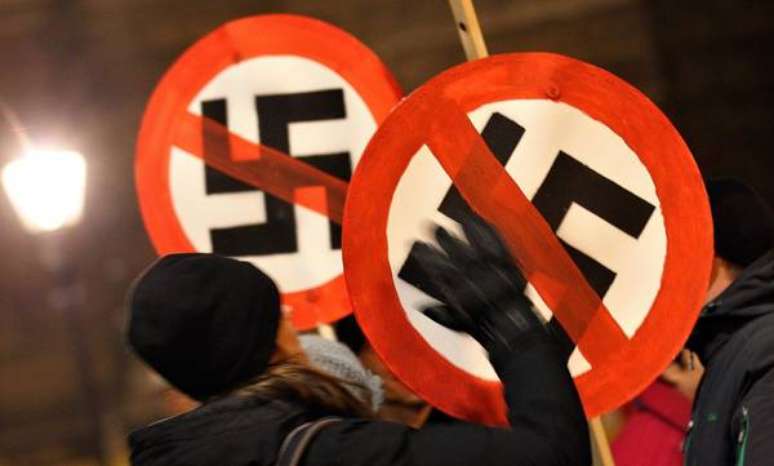 Marcha contra o nazismo em Dresden, na Alemanha