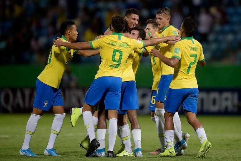 Brasil vence Angola e garante primeiro lugar do Grupo A - (Foto: Divulgação/CBF)