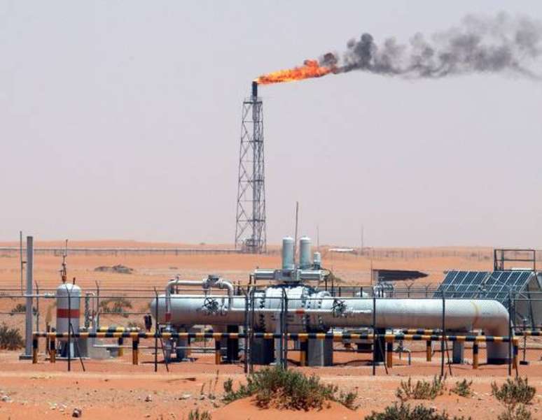 Campo de extração de petróleo de Khurais, na Arábia Saudita