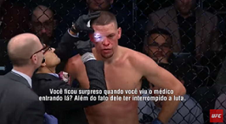 Médico impediu a continuidade de Nate Diaz por conta de um corte acima do olho direito (Foto: Reprodução)