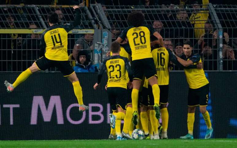 Dortmund venceu a Inter com muita emoção na Alemanha (Foto: BERND THISSEN / DPA / AFP)
