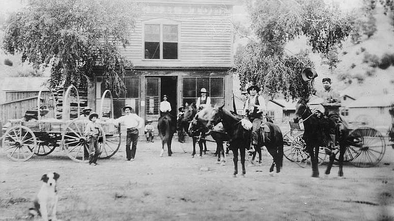 Estabelecimento comercial m&oacute;rmon no M&eacute;xico em 1900