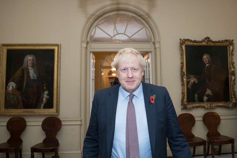 Premiê britânico, Boris Johnson, visitia Palácio de Bukingham para audiência com Rainha Elizabeth
06/11/2019
Stefan Rousseau/Pool via REUTERS