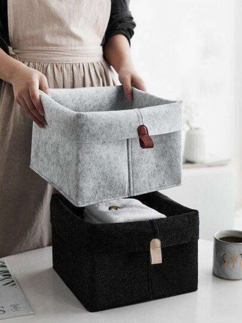 13. O melhor a se fazer &eacute; sempre comprar mais de um cesto organizador. Foto: Cute Shopp