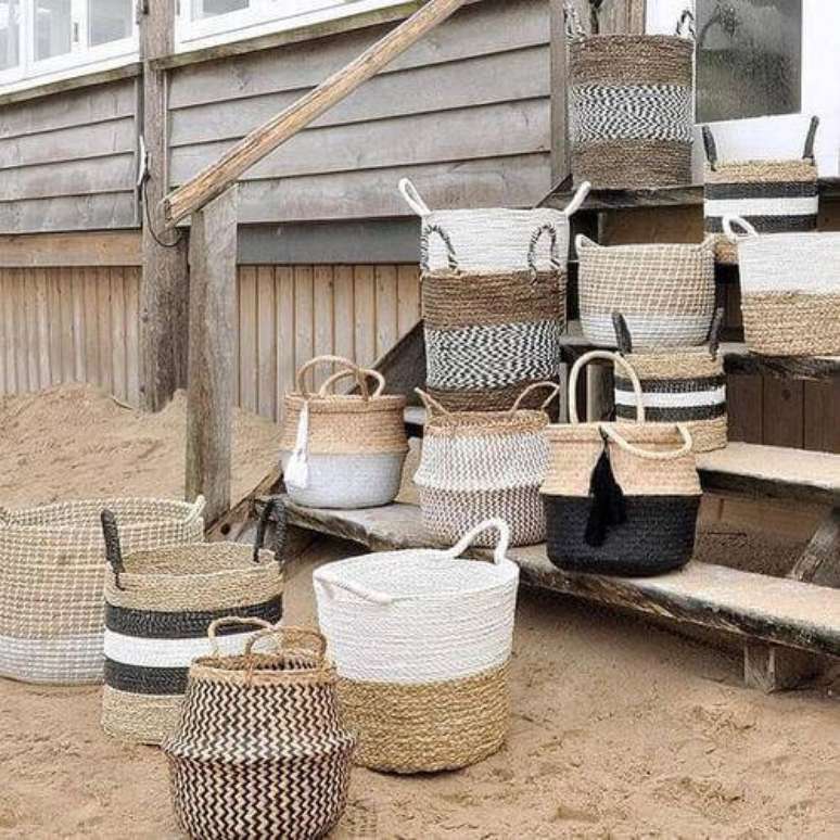 18. Alguns modelos de cesto organizador são perfeitos enfeites para a casa. Foto: Instagram