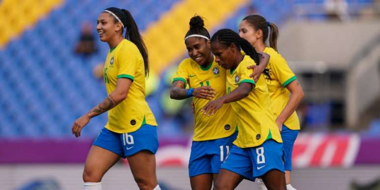 Formiga marcou um dos quatro gols do Brasil na madrugada desta quinta-feira (Foto: Daniela Porcelli/CBF)