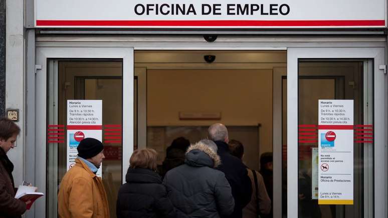 A taxa de desemprego na Espanha é um dos problemas estruturais que persistem no país.