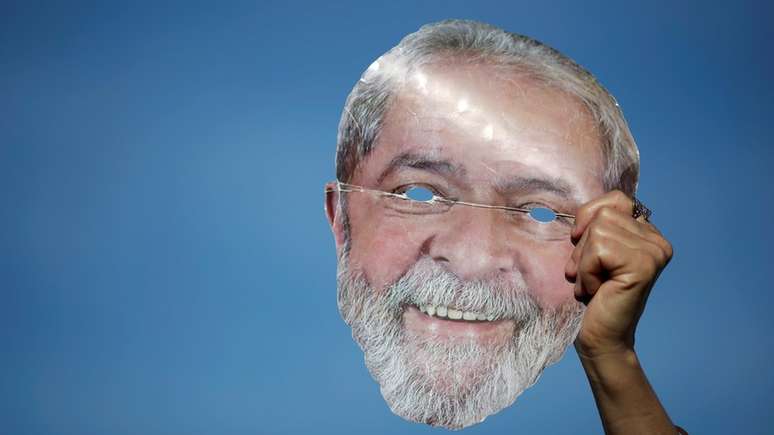 Lula passou os últimos 19 meses em carceragem da PF em Curitiba