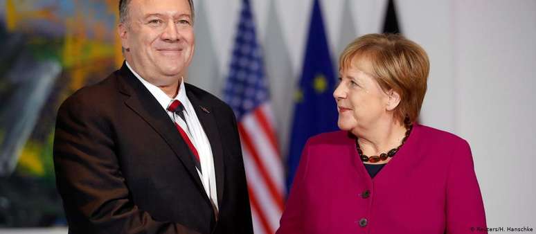 Mike Pompeo à Angela Merkel: "Quero que todos saibam que continuaremos trabalhando juntos"