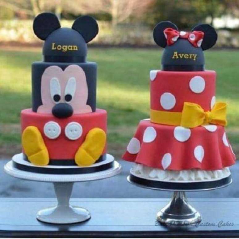 55. Modelos de bolos fake da Minnie e Mickey. Fonte: Pinterest