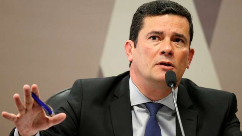 Em seus pedidos, a defesa de Lula argumentou diversas vezes que o ex-juiz e hoje ministro da Justiça e Segurança Pública, Sergio Moro, é inimigo do petista e por isso não estaria apto a julgá-lo